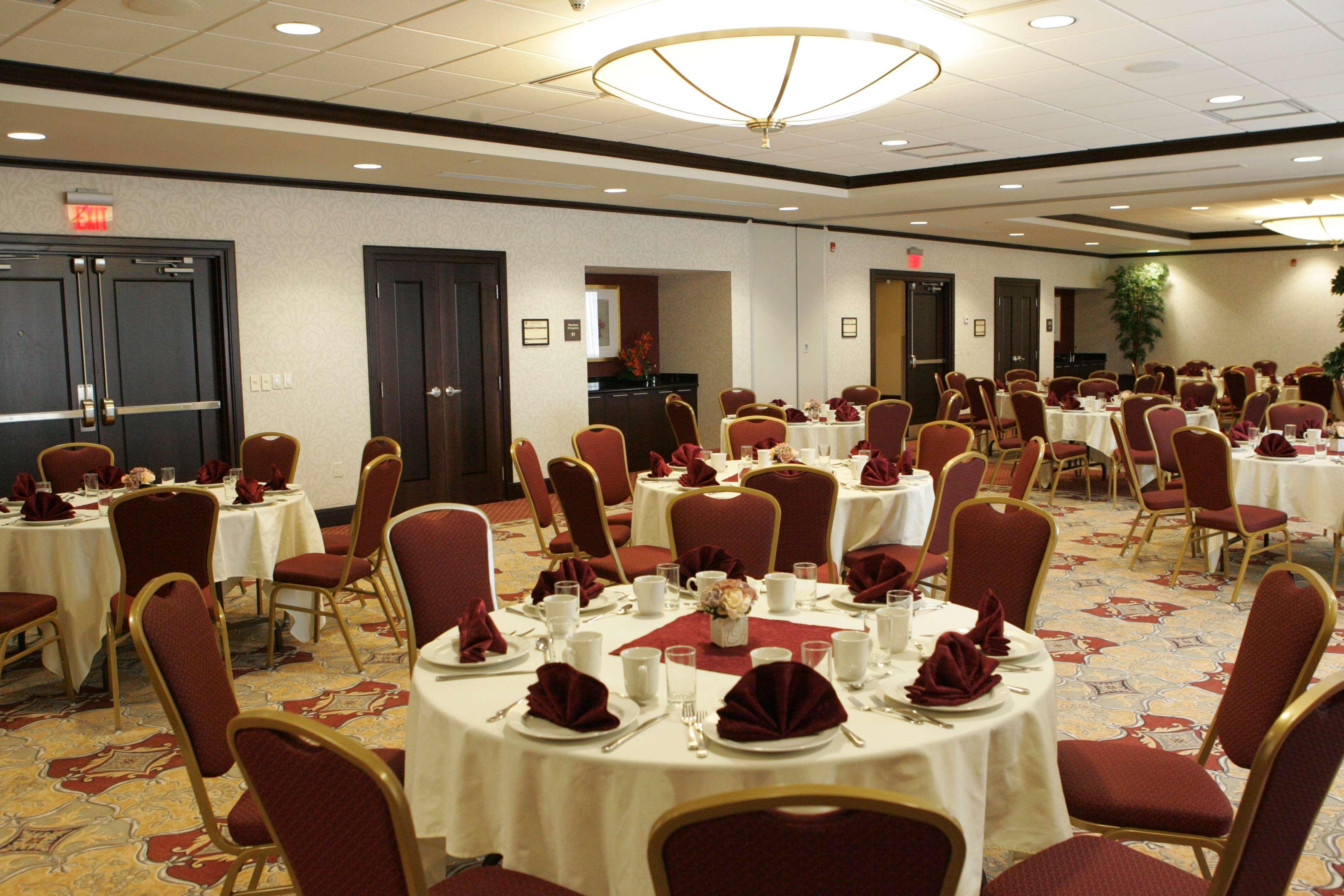 Hampton Inn By Hilton Toronto Airport Corporate Centre Restaurant photo